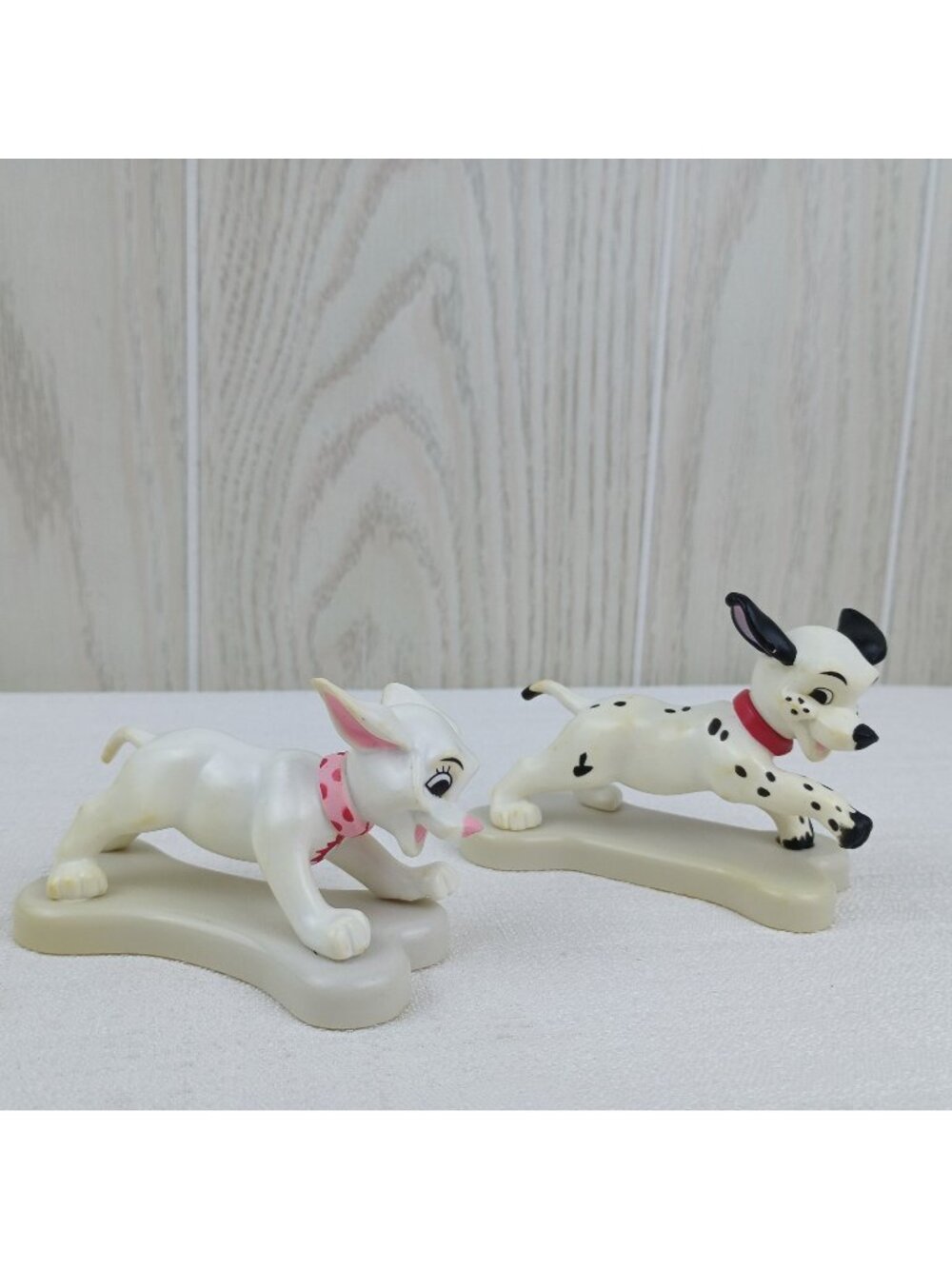 Dalmatian Disney 101 and 102 Dalmatians cake topper action figure w base